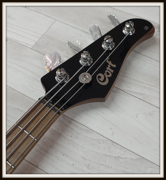Cort GB Short Scale, Fandango Purple